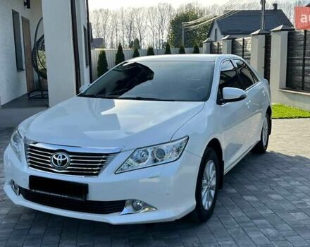 Білий Тойота Камрі, об'ємом двигуна 2.49 л та пробігом 135 тис. км за 13800 $, фото 2 на Automoto.ua