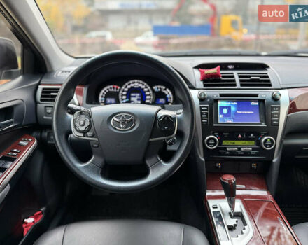 Белый Тойота Камри, объемом двигателя 2.49 л и пробегом 106 тыс. км за 12700 $, фото 28 на Automoto.ua