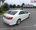 Белый Тойота Камри, объемом двигателя 2.5 л и пробегом 236 тыс. км за 13500 $, фото 13 на Automoto.ua