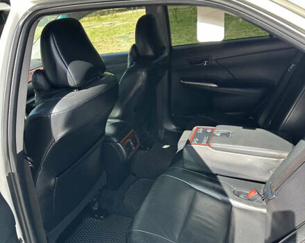 Белый Тойота Камри, объемом двигателя 2.5 л и пробегом 262 тыс. км за 13500 $, фото 5 на Automoto.ua