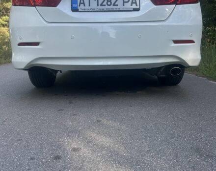 Белый Тойота Камри, объемом двигателя 2.5 л и пробегом 184 тыс. км за 12000 $, фото 5 на Automoto.ua