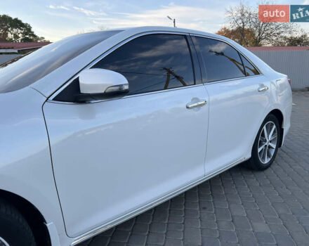 Тойота Камри 2012 в Козельщине на Automoto.ua Белый Тойота Камри, объемом двигателя 2.5 л и пробегом 182 тыс. км за 14000 $, фото 33 на Automoto.ua