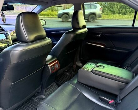 Белый Тойота Камри, объемом двигателя 2.5 л и пробегом 154 тыс. км за 15500 $, фото 8 на Automoto.ua