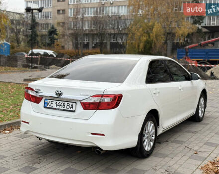 Белый Тойота Камри, объемом двигателя 2.49 л и пробегом 106 тыс. км за 12700 $, фото 6 на Automoto.ua