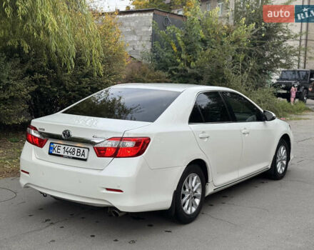 Белый Тойота Камри, объемом двигателя 2.5 л и пробегом 106 тыс. км за 12300 $, фото 4 на Automoto.ua