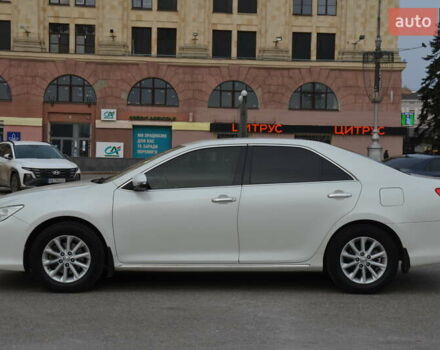 Белый Тойота Камри, объемом двигателя 2.5 л и пробегом 217 тыс. км за 15100 $, фото 11 на Automoto.ua