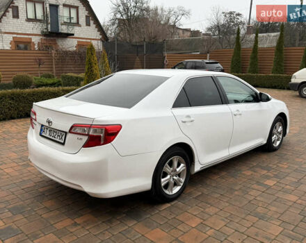 Белый Тойота Камри, объемом двигателя 2.5 л и пробегом 277 тыс. км за 10700 $, фото 2 на Automoto.ua