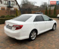 Белый Тойота Камри, объемом двигателя 2.5 л и пробегом 277 тыс. км за 10700 $, фото 2 на Automoto.ua