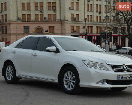 Белый Тойота Камри, объемом двигателя 2.5 л и пробегом 217 тыс. км за 15100 $, фото 23 на Automoto.ua
