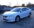 Белый Тойота Камри, объемом двигателя 2.5 л и пробегом 195 тыс. км за 11800 $, фото 2 на Automoto.ua