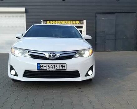 Білий Тойота Камрі, об'ємом двигуна 2.5 л та пробігом 247 тис. км за 11700 $, фото 6 на Automoto.ua