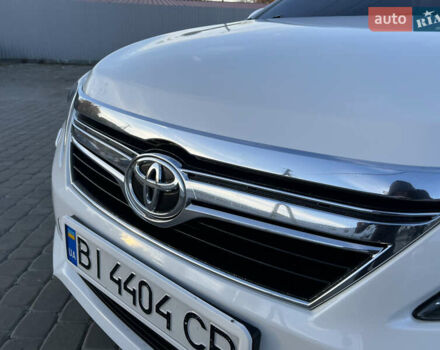 Тойота Камри 2012 в Козельщине на Automoto.ua Белый Тойота Камри, объемом двигателя 2.5 л и пробегом 182 тыс. км за 14000 $, фото 46 на Automoto.ua