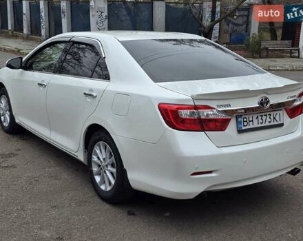 Белый Тойота Камри, объемом двигателя 2.49 л и пробегом 158 тыс. км за 13999 $, фото 6 на Automoto.ua
