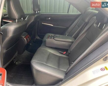 Белый Тойота Камри, объемом двигателя 2.5 л и пробегом 220 тыс. км за 15450 $, фото 70 на Automoto.ua