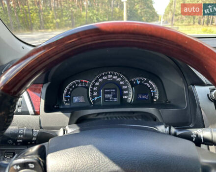 Белый Тойота Камри, объемом двигателя 2.5 л и пробегом 262 тыс. км за 13500 $, фото 7 на Automoto.ua