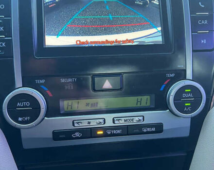 Белый Тойота Камри, объемом двигателя 2.5 л и пробегом 170 тыс. км за 11200 $, фото 11 на Automoto.ua