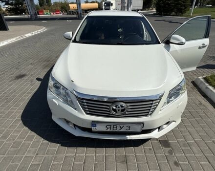 Білий Тойота Камрі, об'ємом двигуна 2.5 л та пробігом 300 тис. км за 10200 $, фото 4 на Automoto.ua