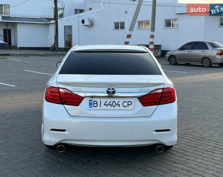 Тойота Камри 2012 в Козельщине на Automoto.ua Белый Тойота Камри, объемом двигателя 2.5 л и пробегом 182 тыс. км за 14000 $, фото 11 на Automoto.ua