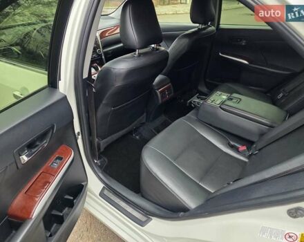 Белый Тойота Камри, объемом двигателя 2.49 л и пробегом 158 тыс. км за 13999 $, фото 11 на Automoto.ua