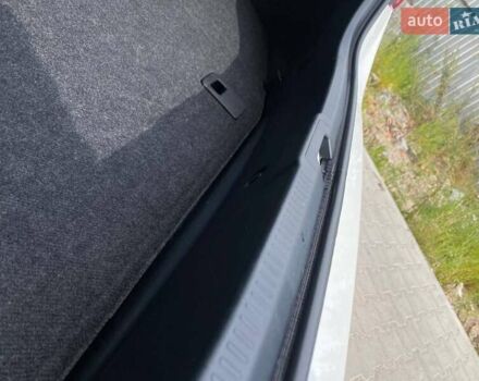 Белый Тойота Камри, объемом двигателя 2.5 л и пробегом 220 тыс. км за 15450 $, фото 66 на Automoto.ua