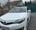Білий Тойота Камрі, об'ємом двигуна 2.5 л та пробігом 240 тис. км за 12600 $, фото 1 на Automoto.ua