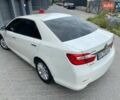 Белый Тойота Камри, объемом двигателя 2.5 л и пробегом 220 тыс. км за 15450 $, фото 1 на Automoto.ua