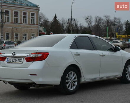 Белый Тойота Камри, объемом двигателя 2.5 л и пробегом 217 тыс. км за 15100 $, фото 18 на Automoto.ua