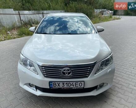 Белый Тойота Камри, объемом двигателя 2.5 л и пробегом 220 тыс. км за 15450 $, фото 4 на Automoto.ua