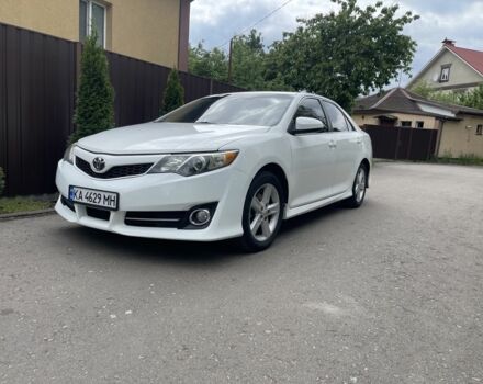 Белый Тойота Камри, объемом двигателя 2.5 л и пробегом 228 тыс. км за 8800 $, фото 9 на Automoto.ua