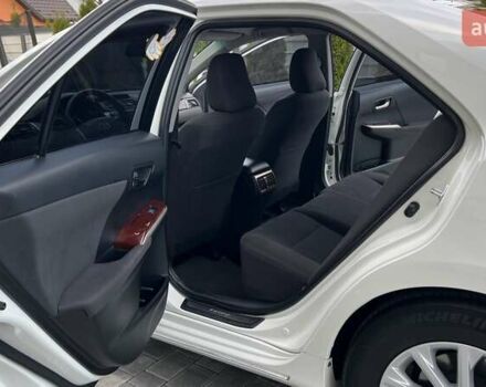 Білий Тойота Камрі, об'ємом двигуна 2.49 л та пробігом 135 тис. км за 13800 $, фото 8 на Automoto.ua