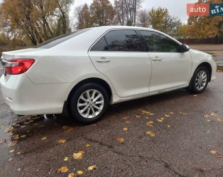 Білий Тойота Камрі, об'ємом двигуна 2.5 л та пробігом 280 тис. км за 12000 $, фото 8 на Automoto.ua
