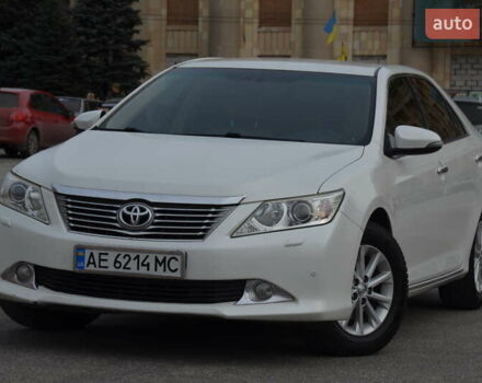 Белый Тойота Камри, объемом двигателя 2.5 л и пробегом 217 тыс. км за 15100 $, фото 3 на Automoto.ua