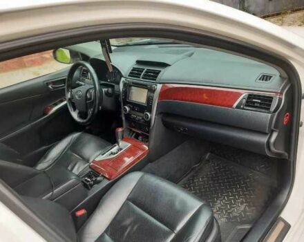 Белый Тойота Камри, объемом двигателя 2.5 л и пробегом 114 тыс. км за 6300 $, фото 12 на Automoto.ua