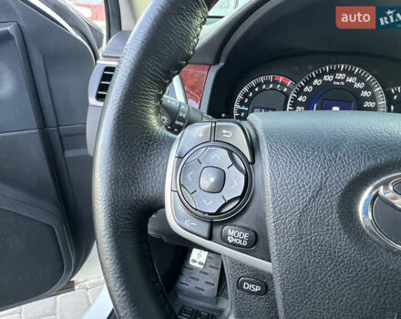 Тойота Камри 2012 в Козельщине на Automoto.ua Белый Тойота Камри, объемом двигателя 2.5 л и пробегом 182 тыс. км за 14000 $, фото 59 на Automoto.ua