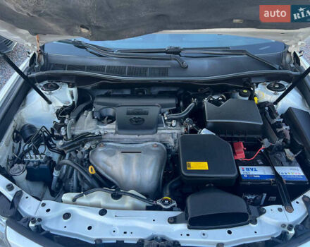 Белый Тойота Камри, объемом двигателя 2.5 л и пробегом 170 тыс. км за 11200 $, фото 19 на Automoto.ua