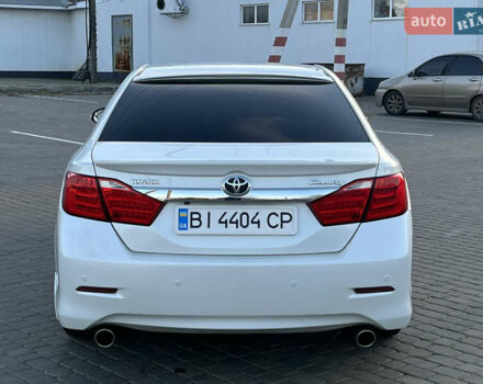Тойота Камри 2012 в Козельщине на Automoto.ua Белый Тойота Камри, объемом двигателя 2.5 л и пробегом 182 тыс. км за 14000 $, фото 25 на Automoto.ua
