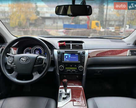 Белый Тойота Камри, объемом двигателя 2.49 л и пробегом 106 тыс. км за 12700 $, фото 27 на Automoto.ua
