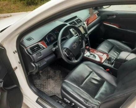 Белый Тойота Камри, объемом двигателя 2.5 л и пробегом 114 тыс. км за 6300 $, фото 11 на Automoto.ua