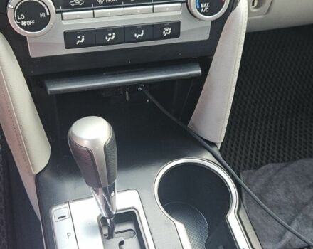 Тойота Камрі 2013 у Запоріжжя на Automoto.ua Білий Тойота Камрі, об'ємом двигуна 2.5 л та пробігом 190 тис. км за 10500 $, фото 1 на Automoto.ua