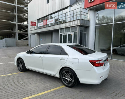 Білий Тойота Камрі, об'ємом двигуна 2.49 л та пробігом 315 тис. км за 12999 $, фото 36 на Automoto.ua