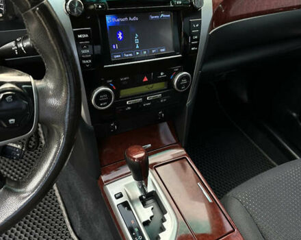 Білий Тойота Камрі, об'ємом двигуна 2.49 л та пробігом 315 тис. км за 12999 $, фото 7 на Automoto.ua