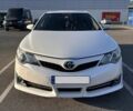 Белый Тойота Камри, объемом двигателя 2.5 л и пробегом 207 тыс. км за 11100 $, фото 1 на Automoto.ua