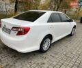 Белый Тойота Камри, объемом двигателя 2.5 л и пробегом 188 тыс. км за 10900 $, фото 3 на Automoto.ua