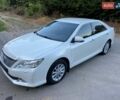 Белый Тойота Камри, объемом двигателя 2.5 л и пробегом 147 тыс. км за 15250 $, фото 1 на Automoto.ua