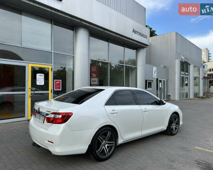 Білий Тойота Камрі, об'ємом двигуна 2.49 л та пробігом 315 тис. км за 12999 $, фото 19 на Automoto.ua