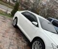 Белый Тойота Камри, объемом двигателя 2.5 л и пробегом 206 тыс. км за 12000 $, фото 1 на Automoto.ua