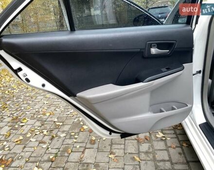 Белый Тойота Камри, объемом двигателя 2.5 л и пробегом 188 тыс. км за 10900 $, фото 32 на Automoto.ua