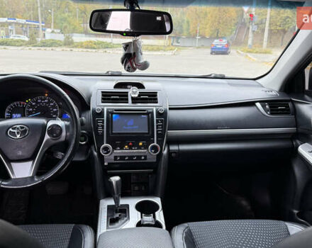 Білий Тойота Камрі, об'ємом двигуна 2.5 л та пробігом 192 тис. км за 12000 $, фото 11 на Automoto.ua