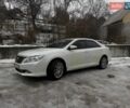 Білий Тойота Камрі, об'ємом двигуна 2.49 л та пробігом 225 тис. км за 10500 $, фото 1 на Automoto.ua