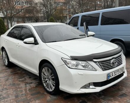Белый Тойота Камри, объемом двигателя 2.5 л и пробегом 206 тыс. км за 12000 $, фото 3 на Automoto.ua
